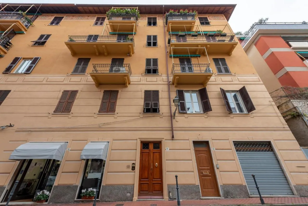 Joivy Inviting 2-Bed Flat Near The Beach Santa Margherita Ligure