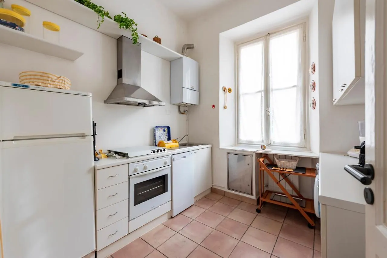 Joivy Inviting 2-Bed Flat Near The Beach Santa Margherita Ligure