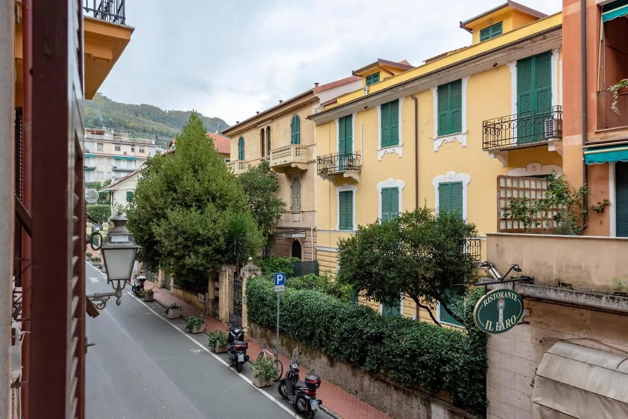 Apartment Joivy Inviting 2-Bed Flat Near The Beach Santa Margherita Ligure
