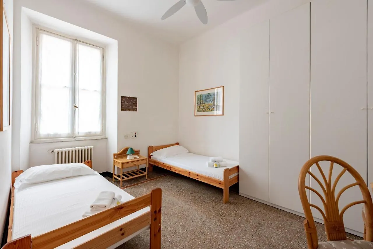 Apartman Joivy Inviting 2-Bed Flat Near The Beach Santa Margherita Ligure