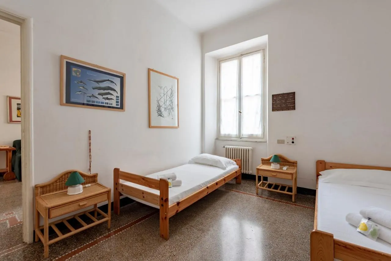Joivy Inviting 2-Bed Flat Near The Beach Santa Margherita Ligure Apartman